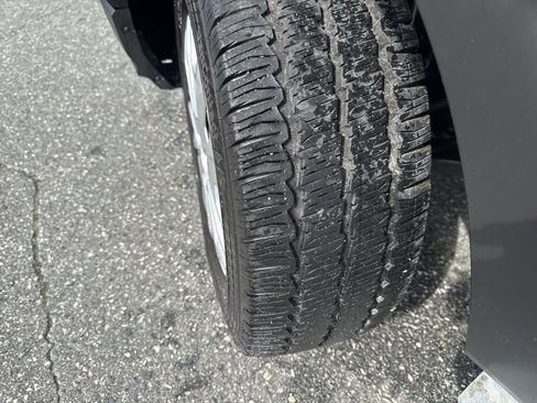 Used 2023 Ford Transit 250 Low Roof w/ Exterior Upgrade Package image 24