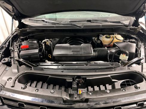 Used 2023 Chevrolet Tahoe Z71 w/ Luxury Package image 31