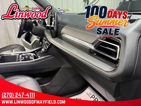 Used 2026 Chevrolet Traverse LT FWD image 31