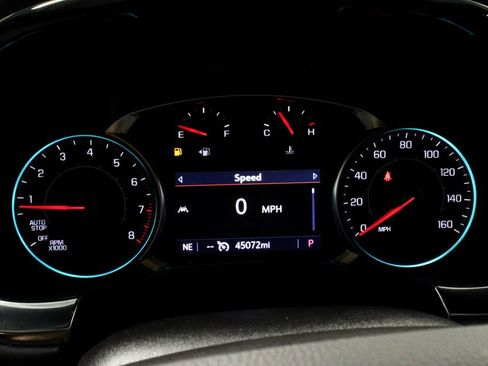 Used 2023 Chevrolet Traverse LT FWD image 29