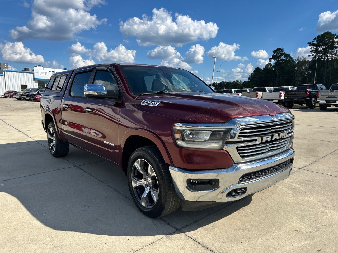 Used 2019 RAM 1500 Laramie AWD/4WD image 2
