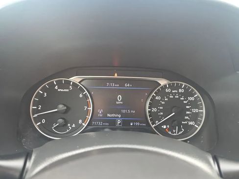 Used 2019 Nissan Altima 2.5 SR FWD image 17
