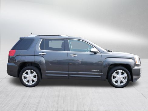 Used 2017 GMC Terrain SLT w/ Open Road Package AWD/4WD image 8