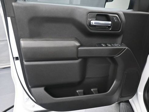 Used 2022 Chevrolet Silverado 1500 Custom Trail Boss w/ Safety Confidence Package image 8