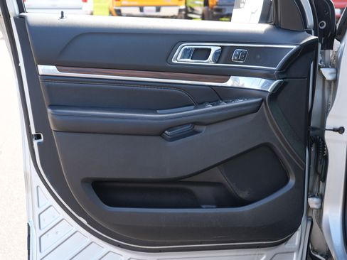 Used 2016 Ford Explorer Limited AWD/4WD image 14