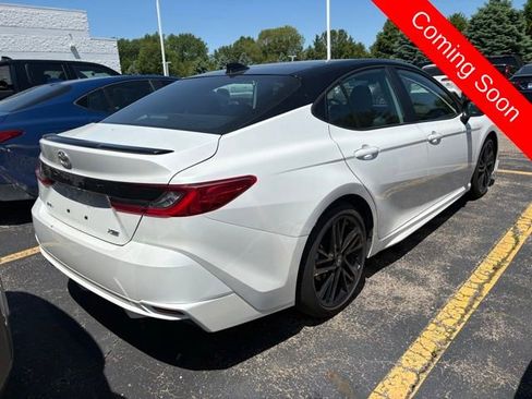 Used 2025 Toyota Camry XSE w/ Premium Package FWD image 5