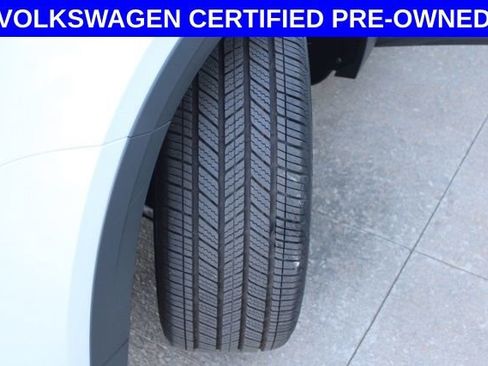 Used 2025 Volkswagen Taos S image 11