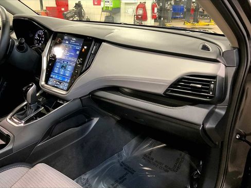 Certified 2025 Subaru Outback Premium image 18