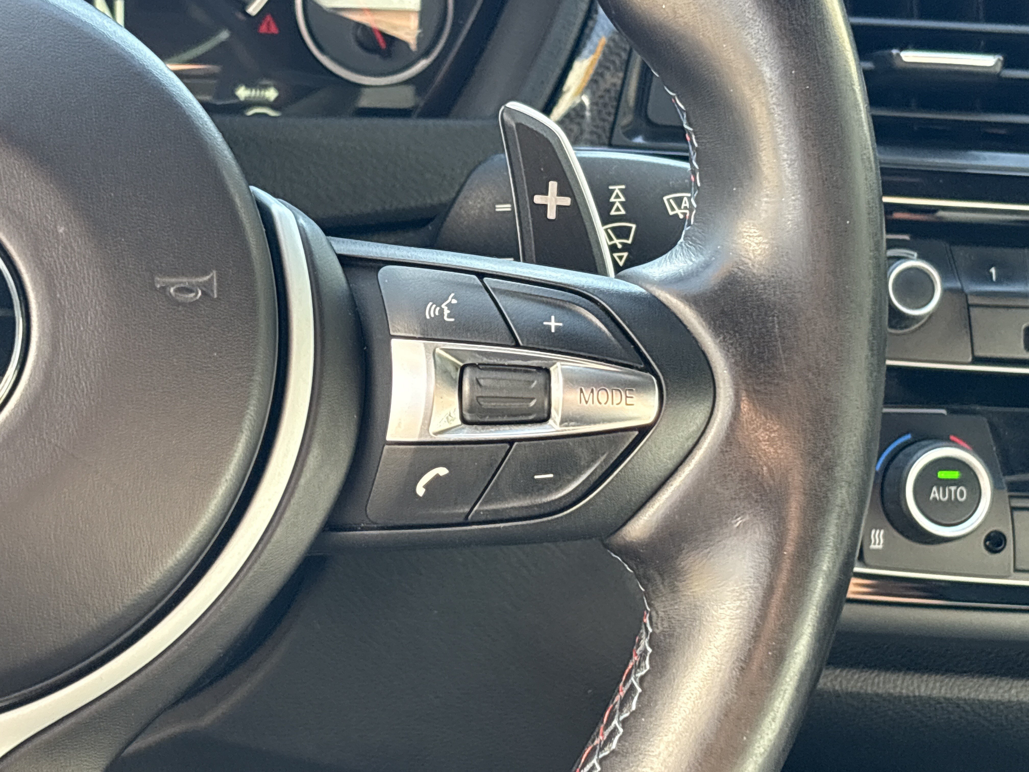 Used 2015 BMW M4 Convertible RWD image 20