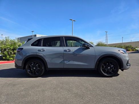 Used 2024 Honda HR-V Sport image 7