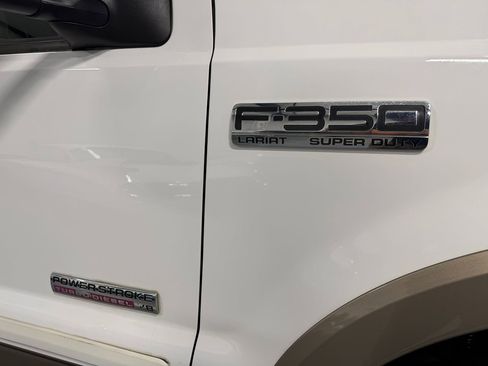 Used 2007 Ford F350 Lariat image 4