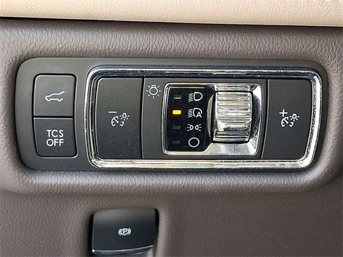 Certified 2022 Lincoln Nautilus Reserve w/ Equipment Group 201A image 26