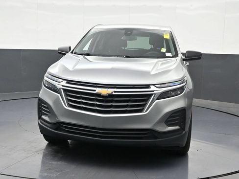 Used 2023 Chevrolet Equinox LS w/ LS Convenience Package FWD image 9