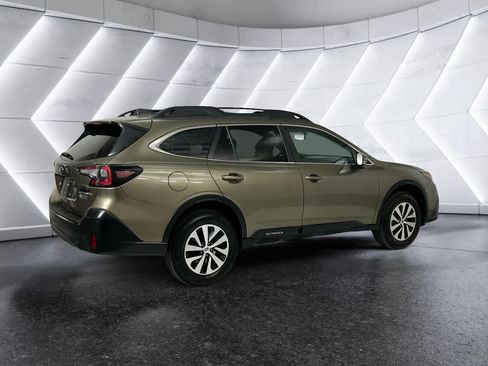 Used 2020 Subaru Outback Premium w/ Popular Package #1 image 4