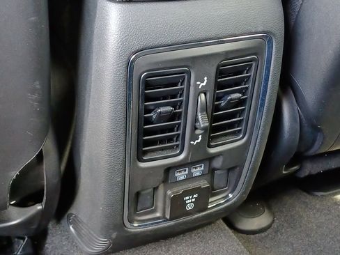Used 2021 Jeep Grand Cherokee Limited w/ Quick Order Package 28K 80th AWD/4WD image 32