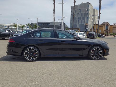 New 2027 BMW 530i w/ M Sport Package RWD image 4