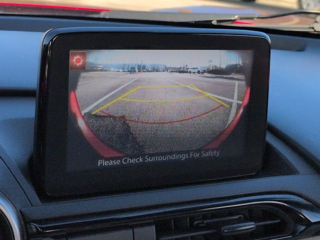 Used 2021 MAZDA MX-5 Miata RF Grand Touring RWD image 18