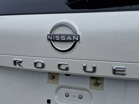 Used 2023 Nissan Rogue Platinum w/ Platinum Premium Package AWD/4WD image 30