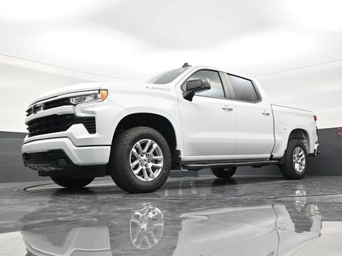Used 2024 Chevrolet Silverado 1500 RST RWD image 21