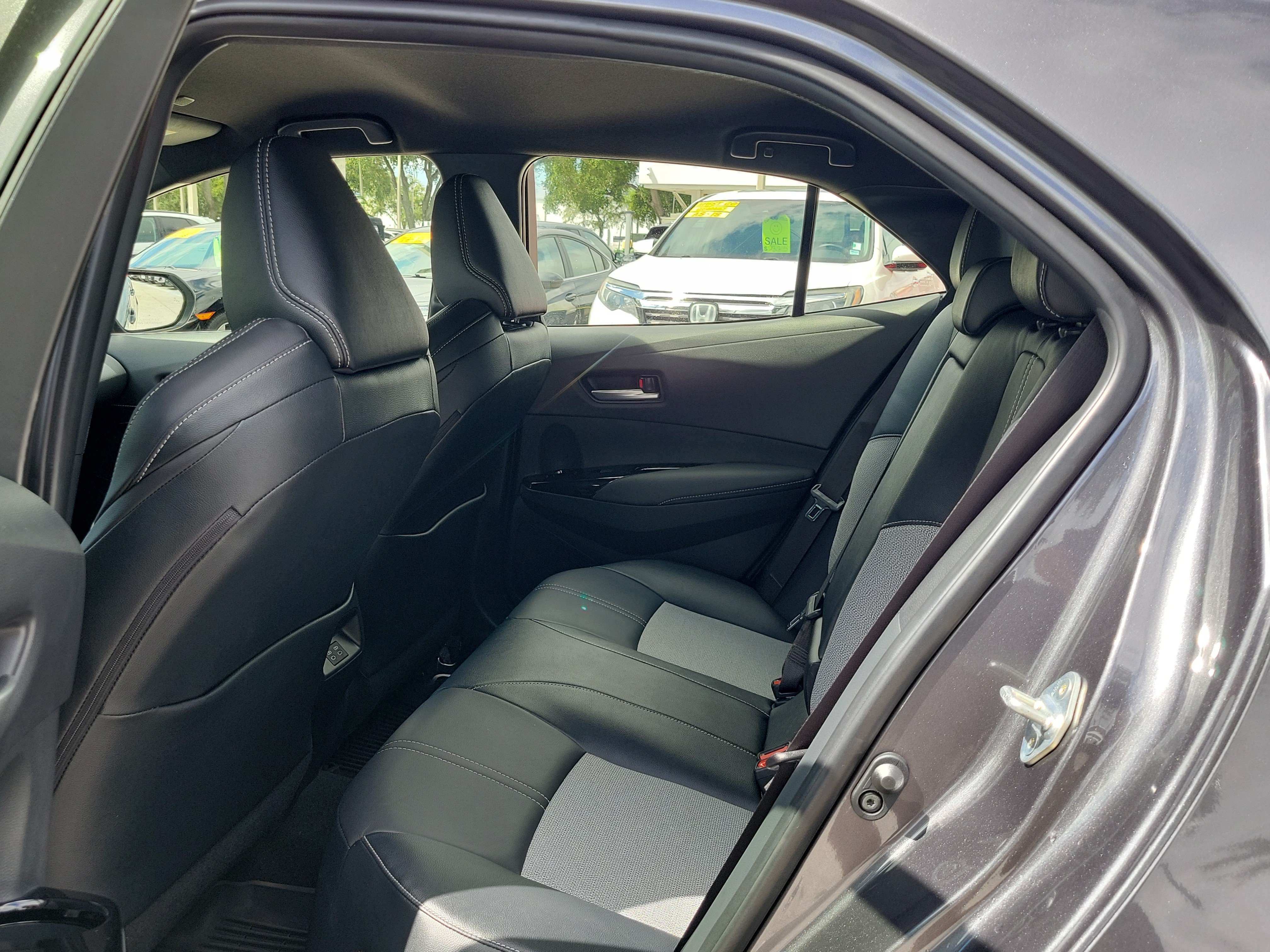 Used 2025 Toyota Corolla XSE FWD image 13