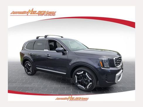 Used 2025 Kia Telluride S AWD/4WD image 1