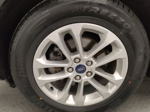 Used 2020 Ford Escape SE image 31