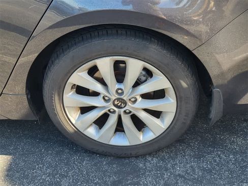 Used 2018 Kia Optima EX image 4