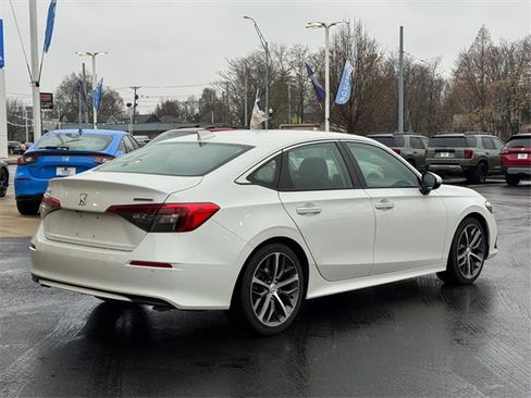 Certified 2023 Honda Civic Touring image 3