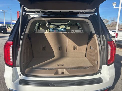 Used 2022 GMC Yukon Denali image 30