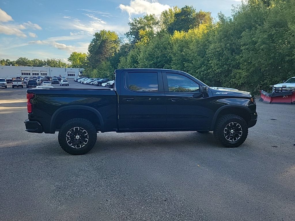 Used 2026 Chevrolet Silverado 1500 ZR2 AWD/4WD image 9