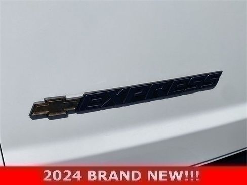 Used 2024 Chevrolet Express 2500 w/ Driver Convenience Package image 27
