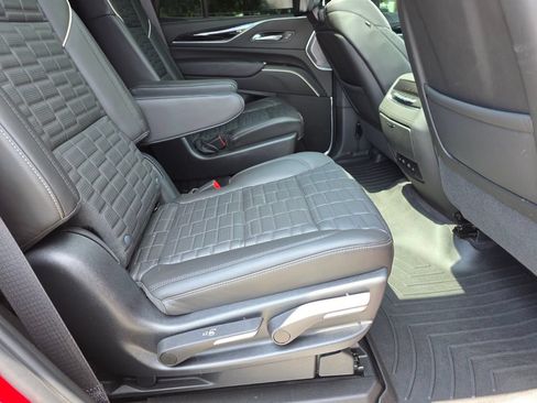 Used 2023 Cadillac Escalade V w/ LPO, ONYX Package AWD/4WD image 18