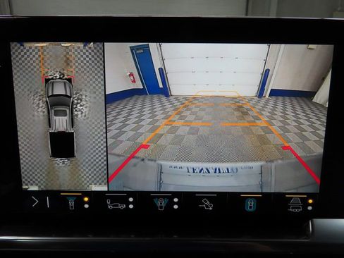 Used 2023 GMC Sierra 1500 SLT w/ SLT Premium Plus Package image 15