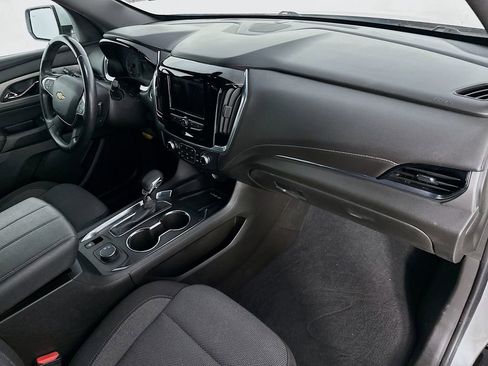 Used 2022 Chevrolet Traverse LT w/ LPO, Cargo Package FWD image 30