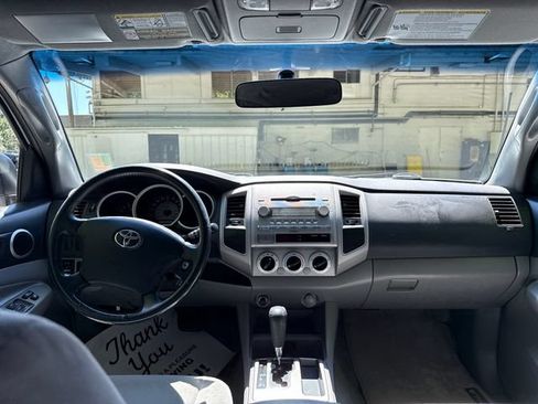 Used 2006 Toyota Tacoma PreRunner RWD image 11