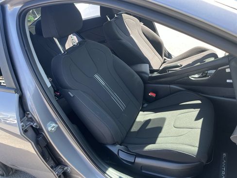 Used 2023 Hyundai Elantra SEL FWD image 24