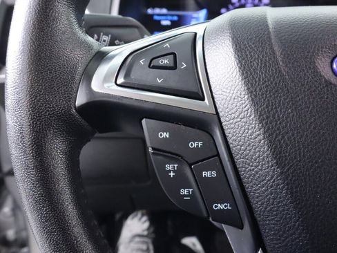 Used 2022 Ford Edge Titanium image 12