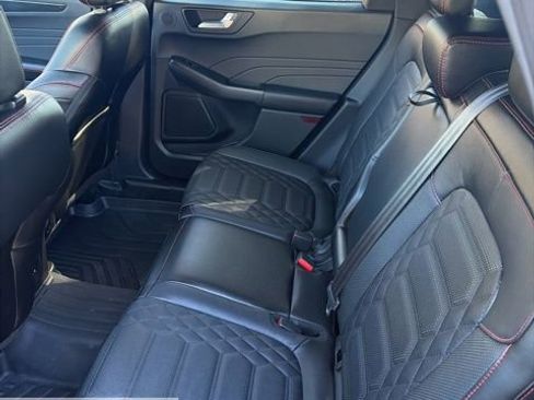 Used 2023 Ford Escape ST-Line Elite w/ Premium Technology Package AWD/4WD image 32