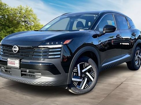 New 2026 Nissan Kicks SV w/ Cold Weather Package FWD image 2