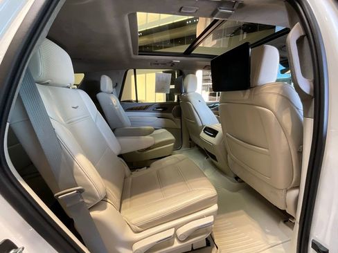 Used 2021 Cadillac Escalade Sport Platinum AWD/4WD image 22