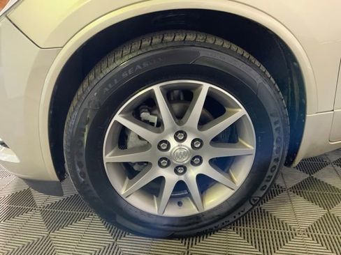 Used 2014 Buick Enclave Leather AWD/4WD image 9