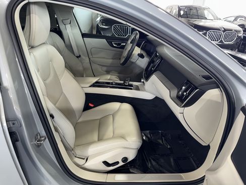 Used 2024 Volvo S60 B5 Plus w/ Climate Package FWD image 10