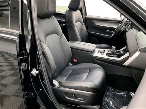 Used 2025 MAZDA CX-90 3.3 Turbo w/ Preferred Package image 7