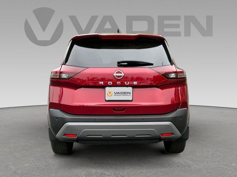 Used 2023 Nissan Rogue S image 19
