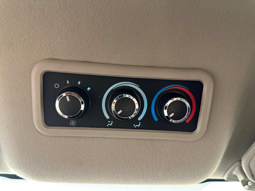 Used 2016 Chevrolet Express 3500 LT w/ LT Preferred Equipment Group RWD image 21