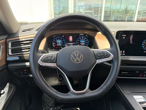 Certified 2026 Volkswagen Atlas SE AWD/4WD image 19