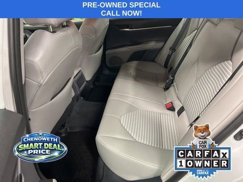 Used 2024 Toyota Camry SE image 19