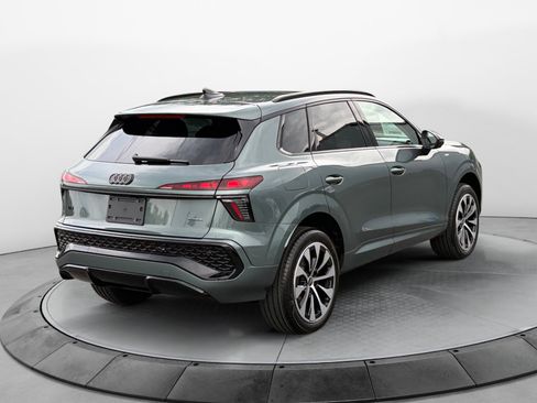 New 2026 Audi Q3 quattro 2.0T AWD/4WD image 7