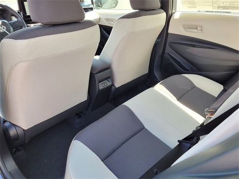 Used 2025 Toyota Corolla LE image 18