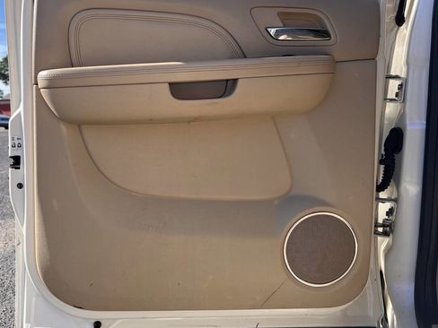 Used 2009 Cadillac Escalade ESV 2WD image 15